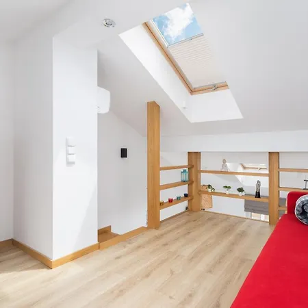 Apartment Modern Stachowicza Cracow By Renters