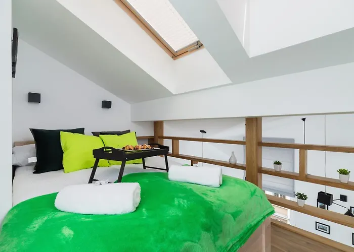 Modern Stachowicza Cracow By Renters Apartment *