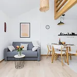 Modern Stachowicza Cracow By Renters Apartment *