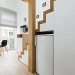 Apartment Modern Stachowicza Cracow By Renters