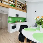 Modern Stachowicza Cracow By Renters Apartment
