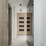 Apartment Modern Stachowicza Cracow By Renters