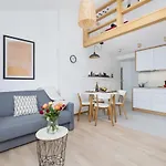 Modern Stachowicza Cracow By Renters * Krakau