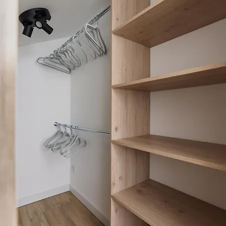 Modern Stachowicza Cracow By Renters Апартаменты Краков